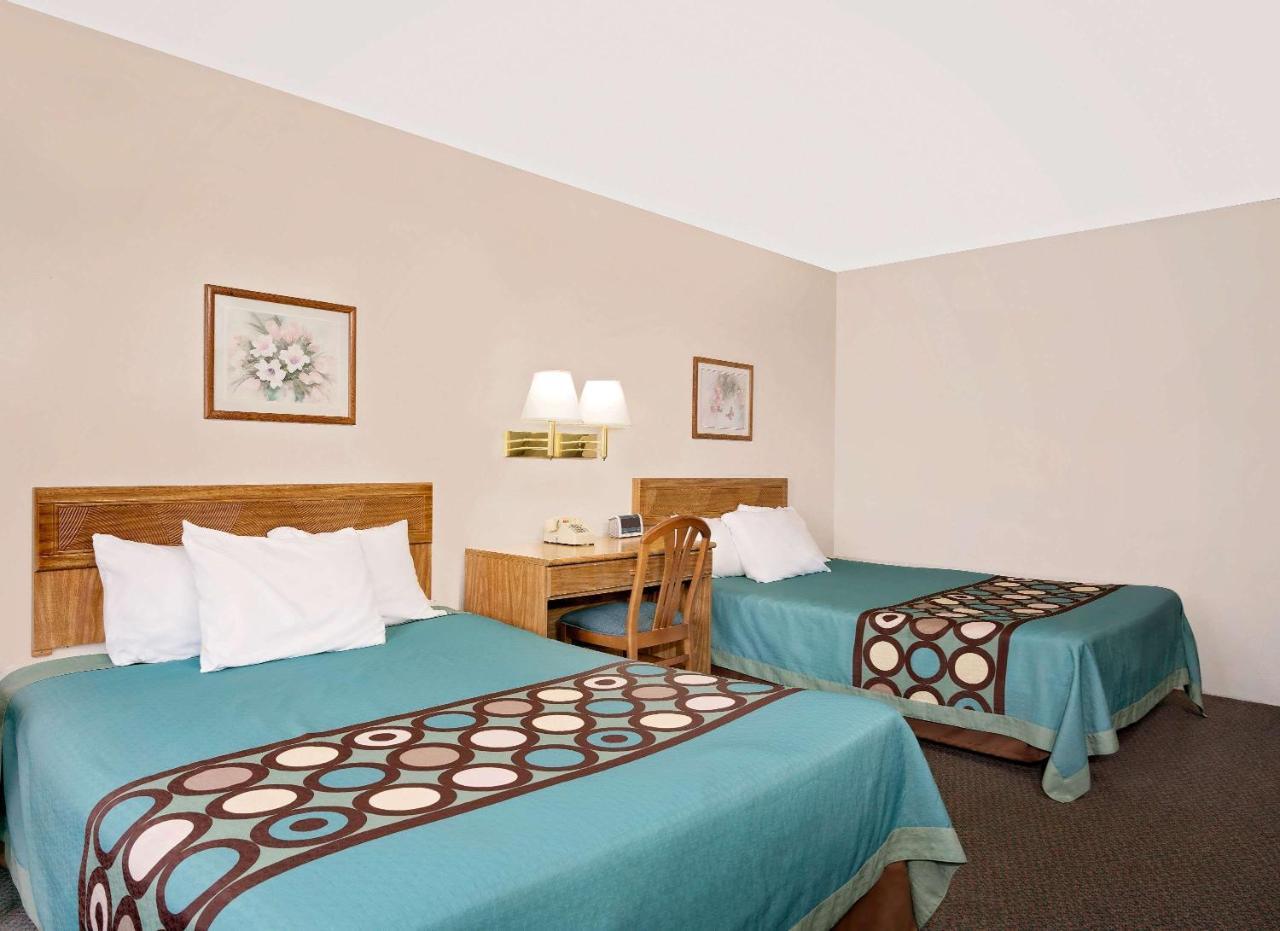 Motel Super 8 By Wyndham Long Prairie Exteriér fotografie